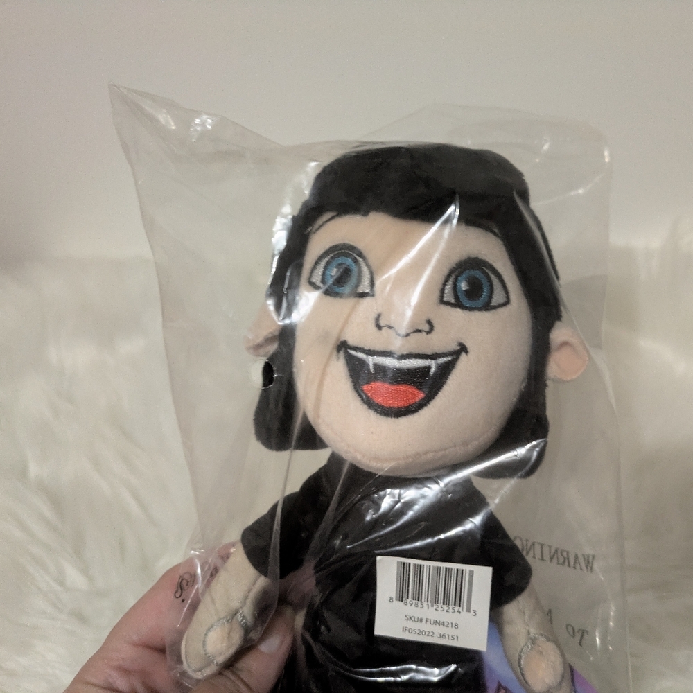 Hotel Transylvania Mavis 11" Plush Stuffed Toy Black and Red New! - Picture 3 of 5
